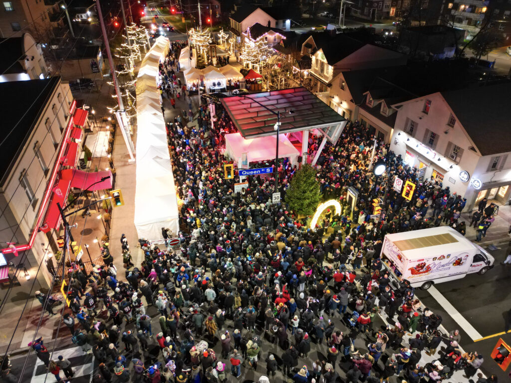 How To Plan The Best Holiday Event